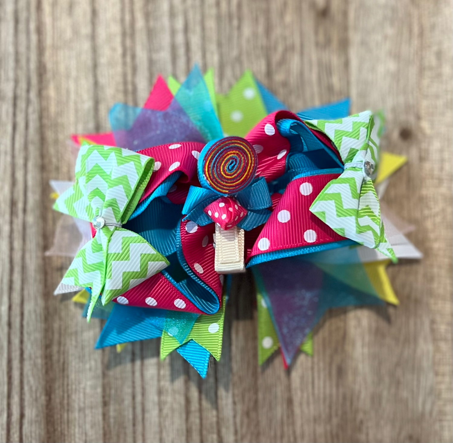 Boutique Stacking Bow