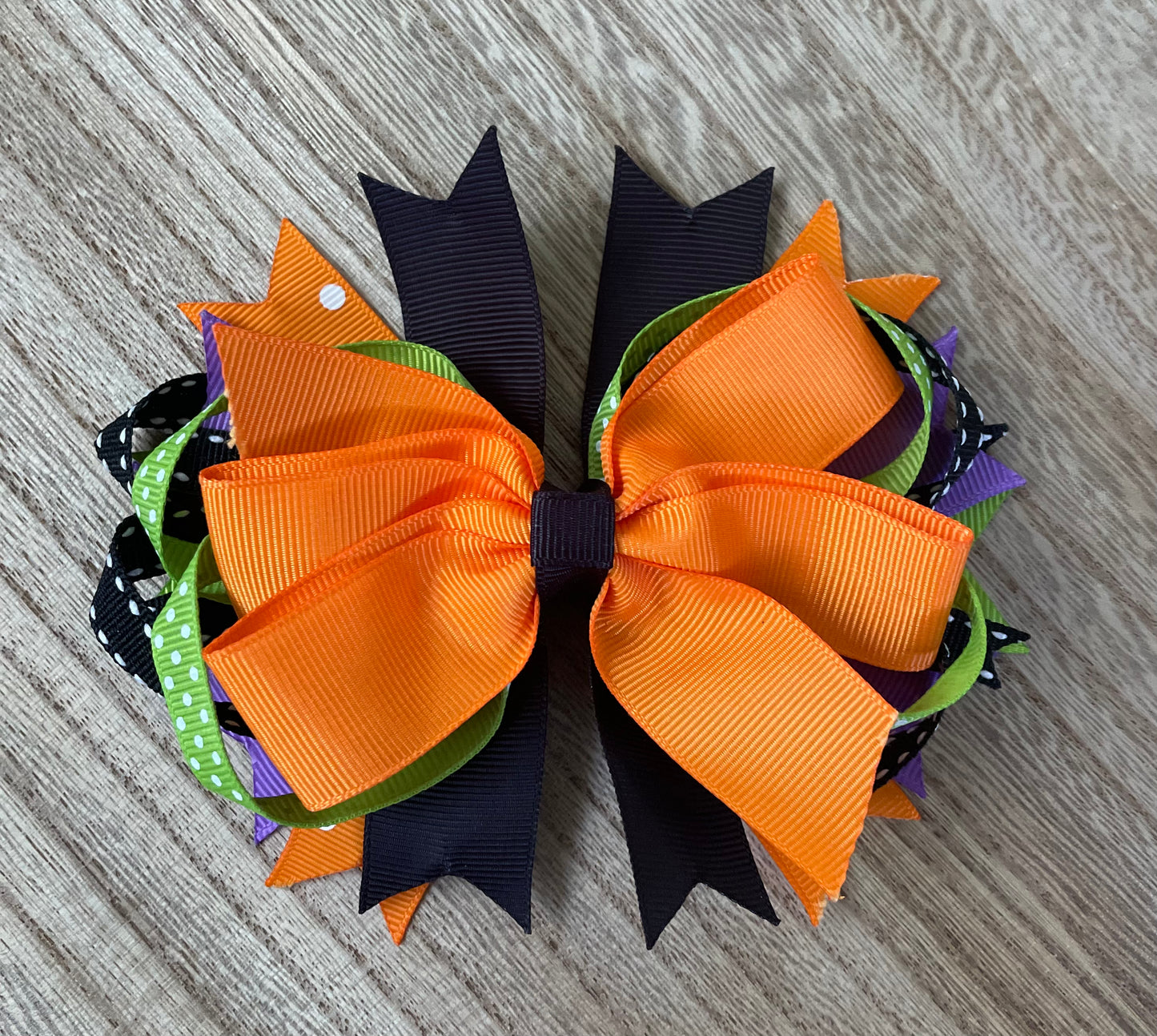 *Selling Fast* Lilac, The Friendly Witch, Clip and Premium Bow Set